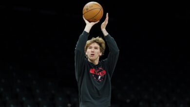 Матас Бузелис из Булса каже да је платио школарину сестре након што је потписао први НБА уговор