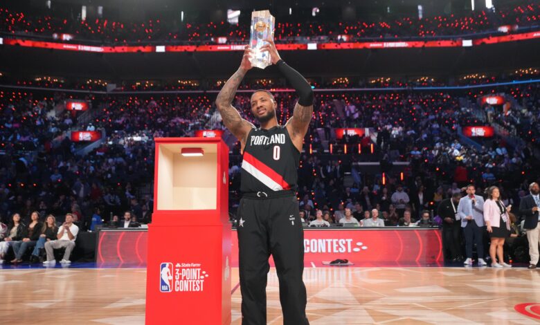 Дамиан Лиллард каже да гледа на историјску четврту победу у НБА такмичењу за 3 бода у видео снимку са Гианнисом