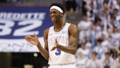 АЈ Дибантса каже да ће свирати сваки минут ако буде потребно као трол обожаватеља Даррина Петерсона након вирусног коментара