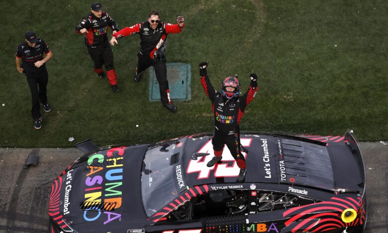 НАСЦАР Даитона 500 2026 резултати, табела, најзанимљивији моменти док Реддицк побеђује за тим Мајкла Џордана