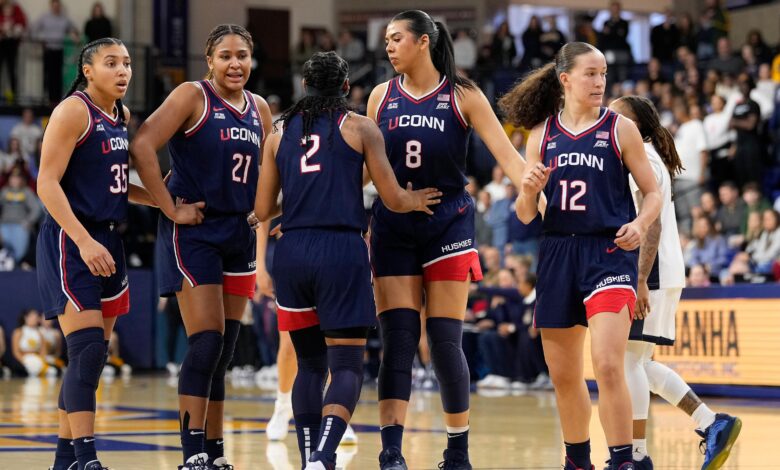 Гено Ауриемма из УЦонн-а повезао ВЦББ рекорд са најновијим рангирањем у АП анкети 2026.