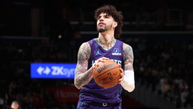 ЛаМело Балл ствара историју Хорнетса са 3-Поинтерима против Визардса, колико је постигао? ЛаМело Балл ствара историју Хорнетса са 3-Поинтерима против Визардса, колико је постигао?