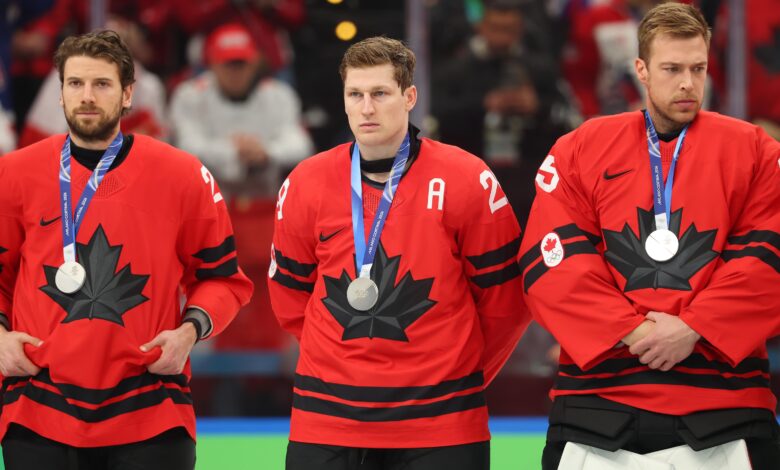 Натхан МацКиннон реагује на канадски губитак златне медаље од САД: „Ви будите судија ко је био бољи“ Натхан МацКиннон реагује на канадски губитак златне медаље од САД: „Ви будите судија ко је био бољи“