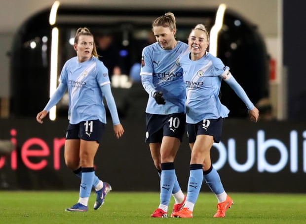 Лестер и Ливерпул у напетој трци да би избегли плеј-оф за испадање са ВСЛ-а | Женска Супер лига