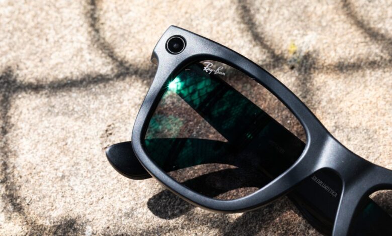 Аппле наводно планира да лансира наочаре са вештачком интелигенцијом, привезак и АирПодс