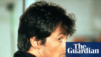 „Злочин је болест. Упознајте лек’: Филм о самоозбиљном полицајцу Силвестера Сталонеа је смешна забава | Филмови