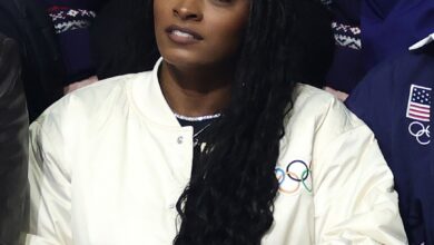 Симоне Билес, супруг Џонатан Овенс присуствују Симоне Билес, супруг Џонатан Овенс присуствују