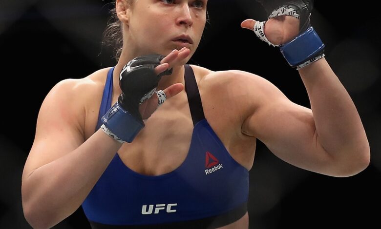 Ронда Роусеи се враћа у ММА, бори се са Гином Царано на Нетфликсу