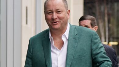 Мике Асхлеи истражује договор о куповини Схеффиелд Веднесдаиа након пропасти преузимања