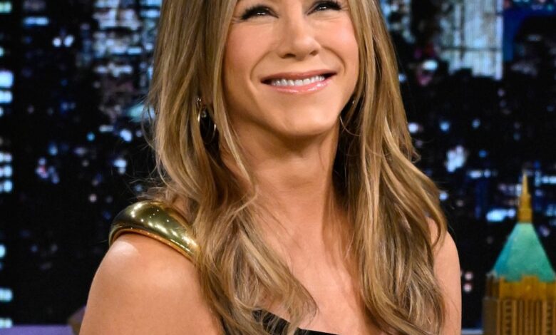 Џенифер Анистон, дечко Џим Кертис у представи Шона Хејса