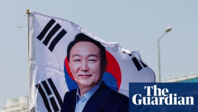 ‘Само желим да престанем да слушам о томе’: уморна Јужна Кореја чека пресуду по оптужбама за побуну Иоона | Јужна Кореја ‘Само желим да престанем да слушам о томе’: уморна Јужна Кореја чека пресуду по оптужбама за побуну Иоона | Јужна Кореја