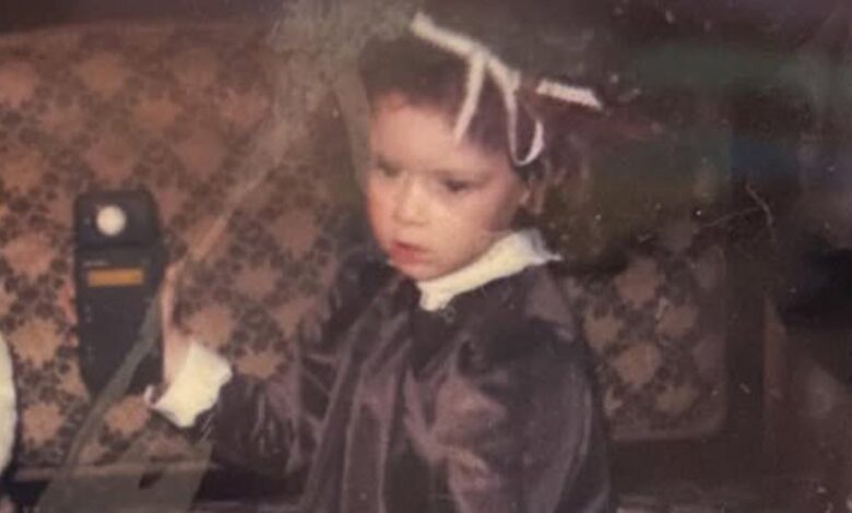 Погоди у кога се претворила ова фенси девојка! Погоди у кога се претворила ова фенси девојка!