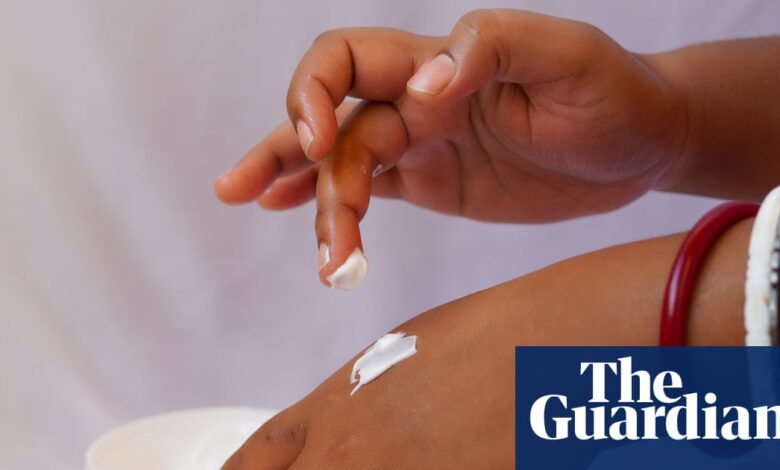 Купци у Великој Британији упозорени на ширење штетних и илегалних комплета за освјетљавање коже | Здравље