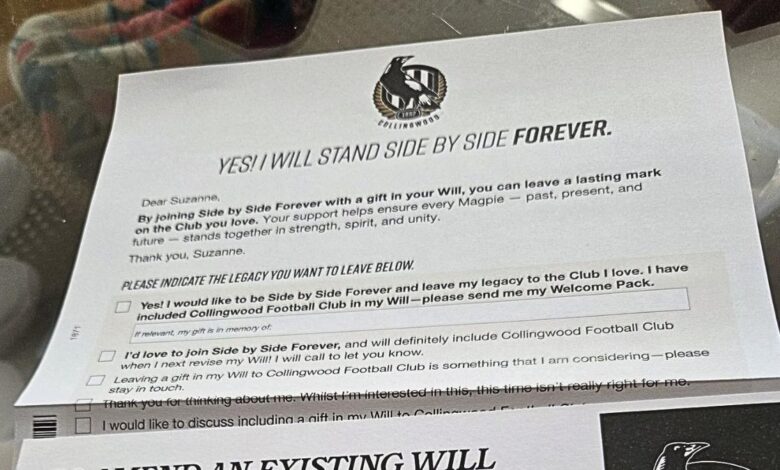 Пребијање полицајаца Колингвуда након писма које обавештава фанове да могу да промене своју вољу постаје вирално Пребијање полицајаца Колингвуда након писма које обавештава фанове да могу да промене своју вољу постаје вирално