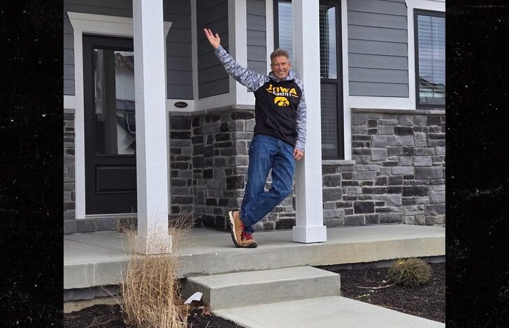 „Златни нежења“ Џери Тарнер и вереница Лана Сатон купују кућу за скоро милион долара „Златни нежења“ Џери Тарнер и вереница Лана Сатон купују кућу за скоро милион долара