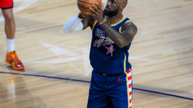 Лејкерси би наводно дочекали Леброна Џејмса у 24. НБА сезони ако жели да се врати