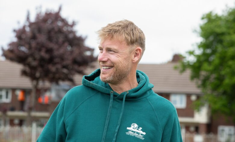 Поље снова Фреддија Флинтофа било је блиставо светло у мрачним временима – ББЦ је одложио своју емисију која потврђује живот Поље снова Фреддија Флинтофа било је блиставо светло у мрачним временима – ББЦ је одложио своју емисију која потврђује живот