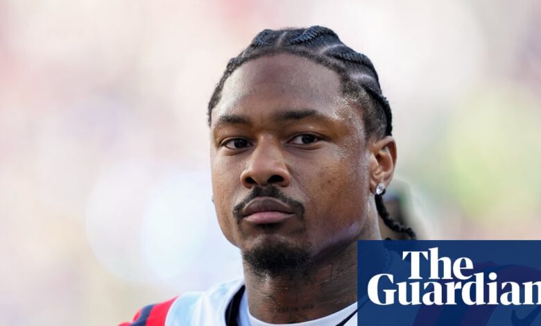 Стефон Дигс из Патриота изјаснио се да није крив за напад и оптужбе за гушење | Нев Енгланд Патриотс Стефон Дигс из Патриота изјаснио се да није крив за напад и оптужбе за гушење | Нев Енгланд Патриотс