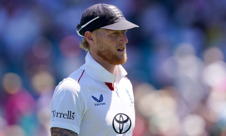 Бен Стокес је подвргнут операцији након што је задобио језиву повреду лица