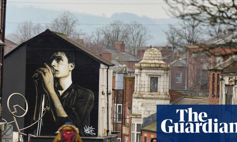 Сага о свиленим људима: затишје пред олују у Маклсфилду док Брентфорд чека | Маццлесфиелд