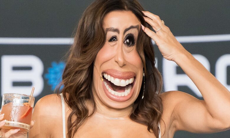 Целебрити Сцрамбле — Гуесс Тхе Текуила-Сиппин’ Хоттие