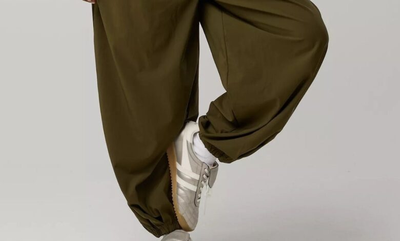 Балон панталоне су нове панталоне широких ногавица за пролеће 2026 Балон панталоне су нове панталоне широких ногавица за пролеће 2026