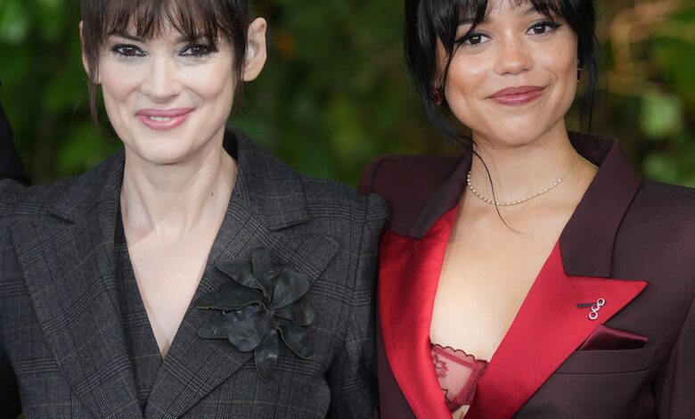 Винона Ридер се придружила Џени Ортеги