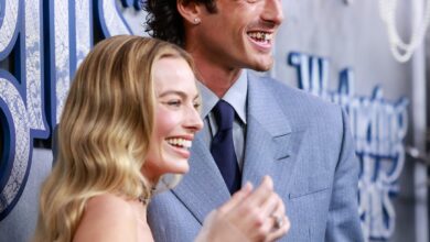 Јацоб Елорди Златни зуб, Референца за Вутхеринг Хеигхтс