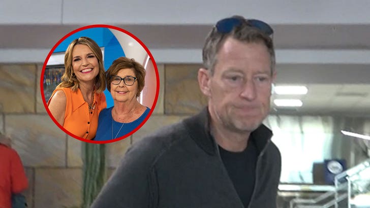 Муж Саване Гатри долази у Аризону усред потраге за Ненси