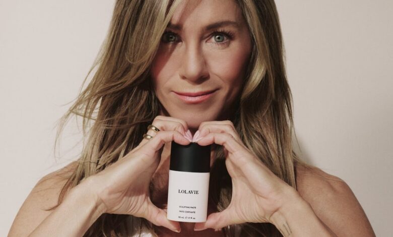 ЛолаВие Сцулптинг Пасте, производ који је Џенифер Анистон желела да има на сету