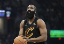 Звезда Кавалирса Џејмс Харден наводно је на процењивању након што је задобио прелом десног палца у победи над Никсима