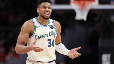 НБА рок за трговину: Бакси и даље прикупљају Ђанинове понуде? Вукови гледају на чуваре Булса?