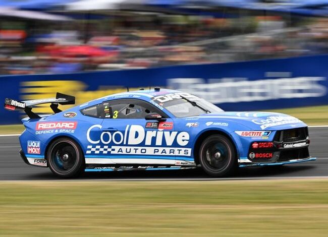 Штап изненађења за аутсајдера Супераутомобила Џејмса Голдинга на отварању Сиднеја 500