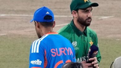 Индија удара Пакистан док капитени одбијају руковање пре леденог Т20 окршаја Светског првенства