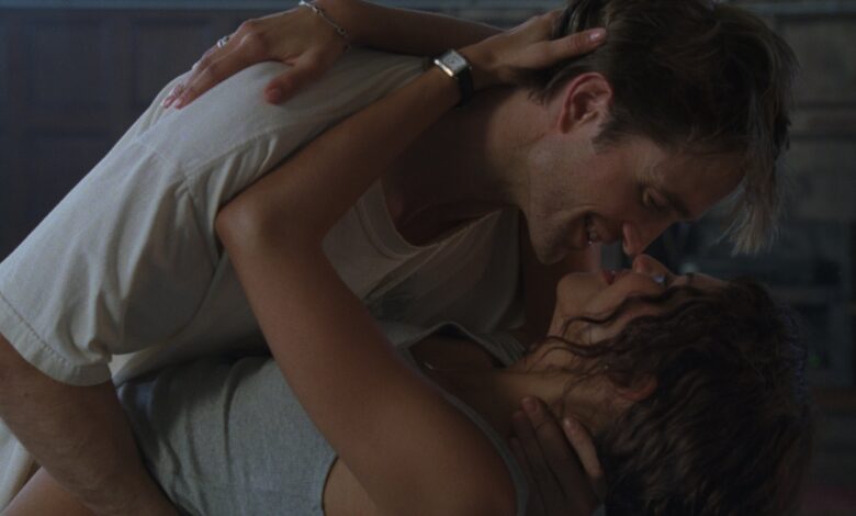 Трејлер Драме Зендаје и Роберта Патинсона оставља обожаваоце да моле да знају исту ствар