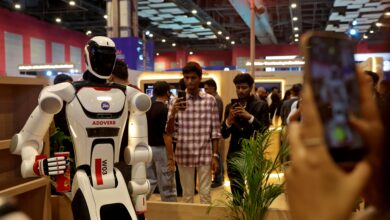 Водећи индијски самит АИ се спушта у хаос усред дугих редова и закључавања Модија Водећи индијски самит АИ се спушта у хаос усред дугих редова и закључавања Модија