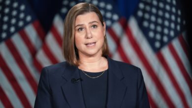 Федералци нису подигли оптужницу против шесторо демократа због видео снимка о ‘незаконитим наређењима’