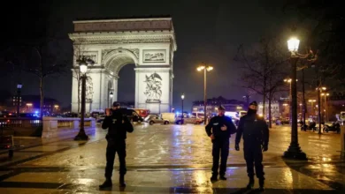 Полиција неутралисала човека ножем код Тријумфалне капије у Паризу