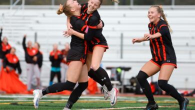 Абби Нелсон из Лос Гатоса је постигла три гола, Цатс је победио Миттија за ЦЦС утакмицу за титулу