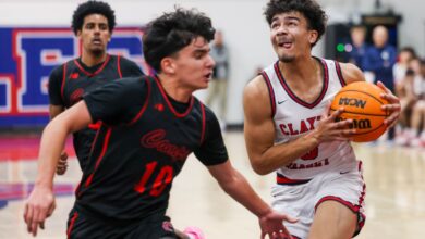 Цлаитон Валлеи преузима команду у низу, побеђује Акаланес и осваја ДАЛ титулу