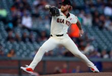 Царсон Вхисенхунт из СФ Гиантса пали радарски пиштољ у симулираној игри