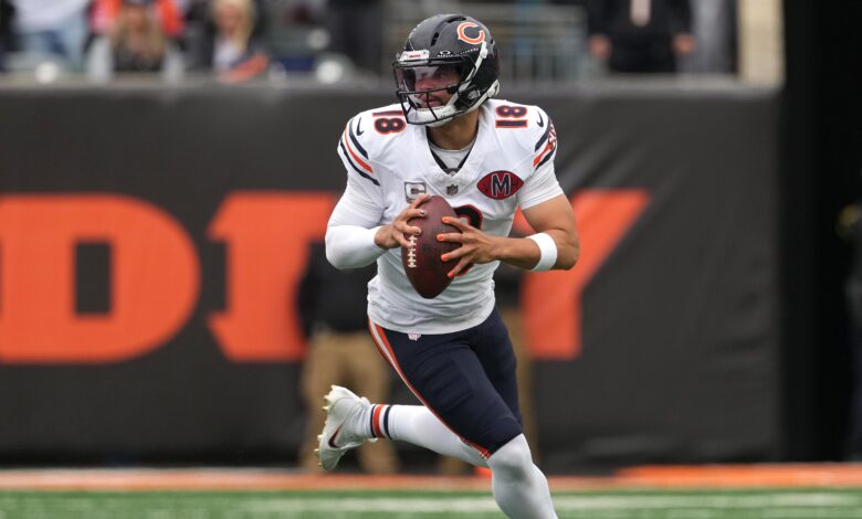 Калеб Вилијамс поново поставља фотографију из победе медведа над Бенгалсима након што је Ја’Марр Цхасе погрешно име КБ-а