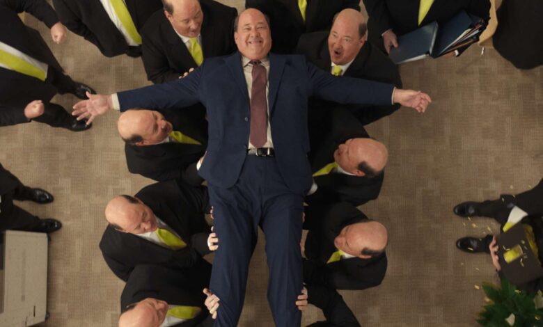 Звезда серије „Канцеларија“ Брајан Баумгартнер задиркује дивљи штос на Супер Боулу Звезда серије „Канцеларија“ Брајан Баумгартнер задиркује дивљи штос на Супер Боулу