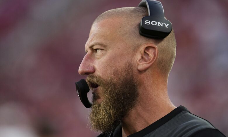 Сеахавкс, Бриан Флеури из 49ерса наводно су пристали на уговор са ОЦ након изласка Кубиака, побједе у Супер Бовлу