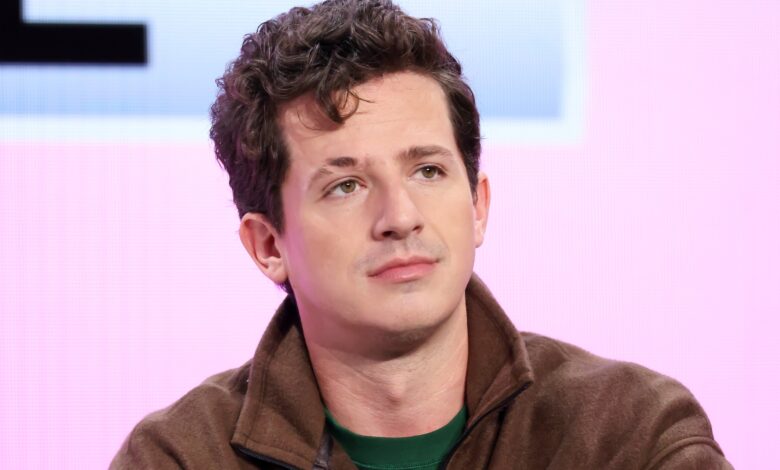 Изненађујућа прича иза обрва Чарлија Пута