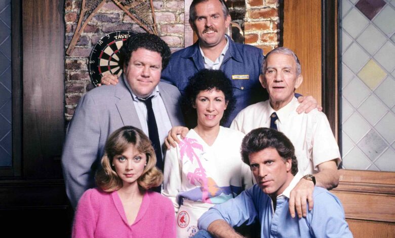 Стипса ‘Живјели’ Тед Дансон присјећа се ситкома који је био ‘мртво посљедњи’ у гледаности