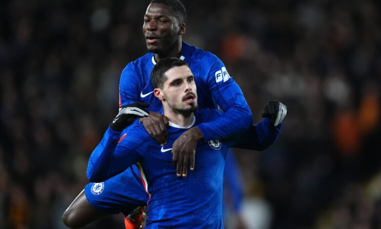 Педро Нето постиже хет-трик да покаже другачију страну Челсија у поразу ФА купа у Халу