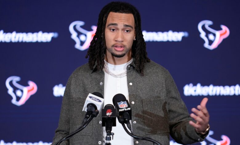 ЦЈ Строуд показује нову фризуру у видеу након НФЛ сезоне 2026. са Тексашанима