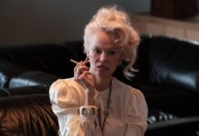 Обрезивање ружиног грма, рецензија Берлинског филмског фестивала – ‘Нови Бонд’ Калум Тарнер је једина спасоносна милост ове грубе фарсе