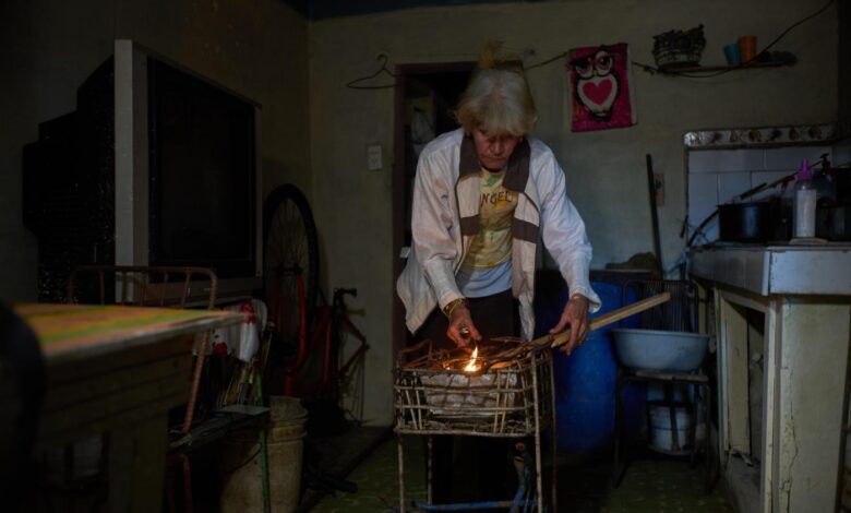 САД најављују помоћ од 6 милиона долара за Кубу док је острвски лидер оптужује да је увела „енергетску блокаду“